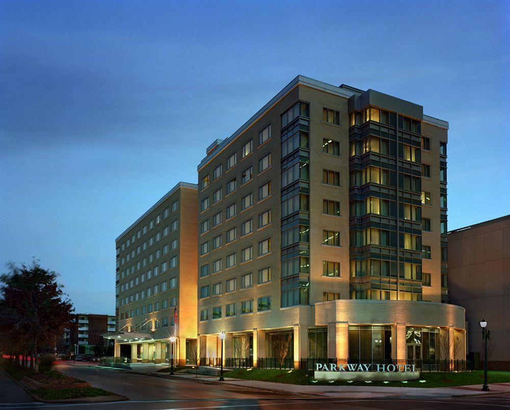 Doubletree By Hilton St. Louis Forest Park Exterior foto