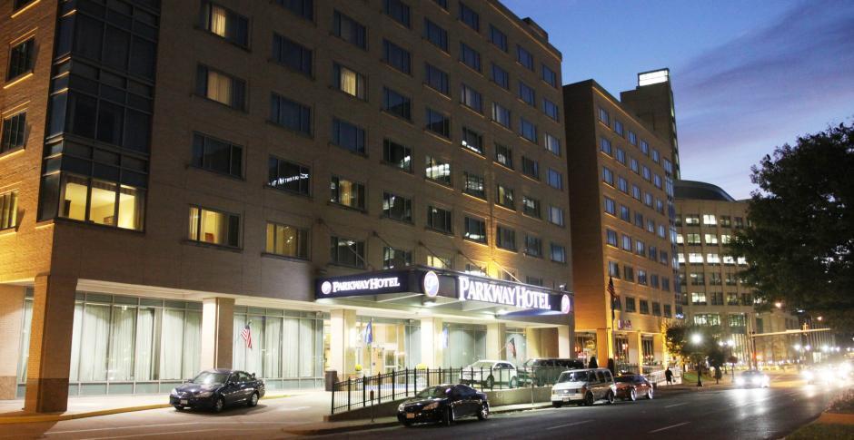 Doubletree By Hilton St. Louis Forest Park Exterior foto