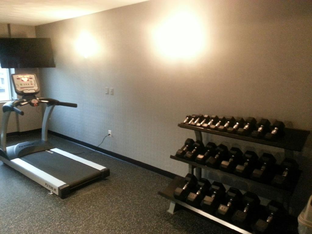 Doubletree By Hilton St. Louis Forest Park Exterior foto