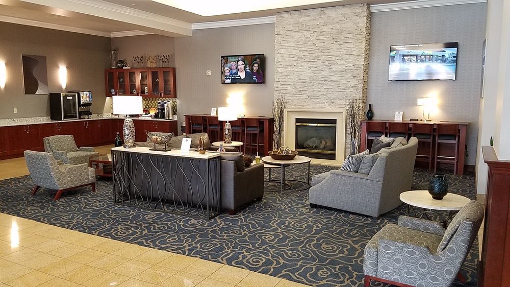 Doubletree By Hilton St. Louis Forest Park Exterior foto